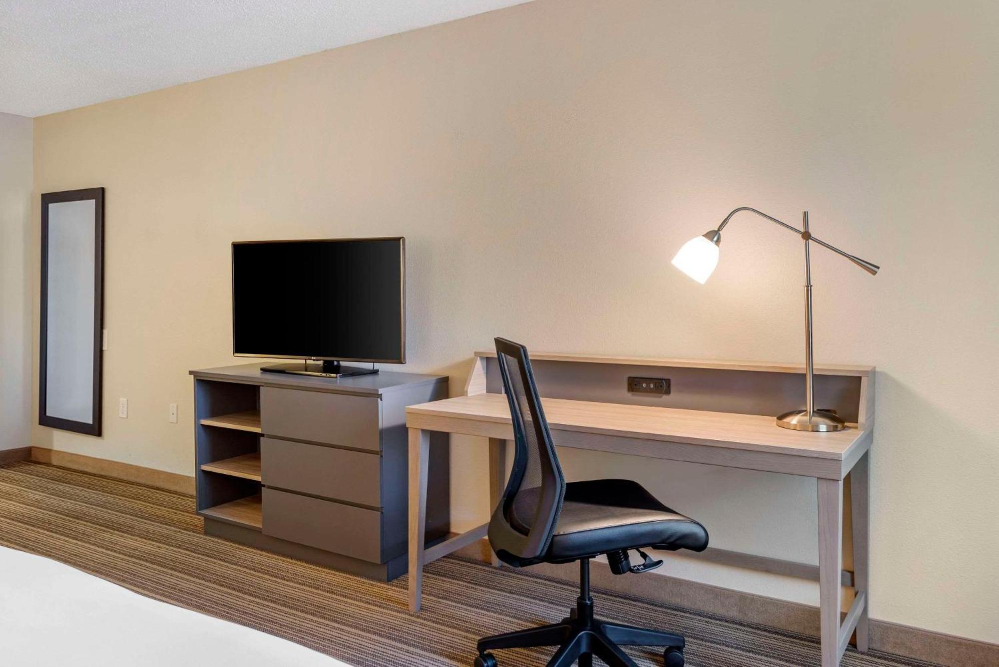 Country Inn & Suites By Radisson, Atlanta Galleria-Ballpark, Ga Smyrna Bagian luar foto